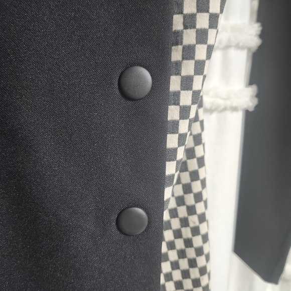 Absolutely stunning Vintage blazer. - Picture 4 of 8